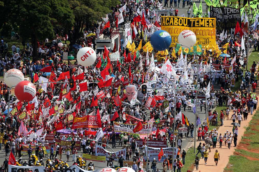 manifestacao-contra-temer-brasilia-20170524-026